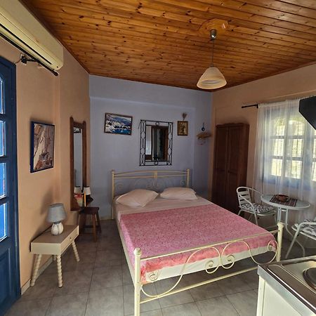 Aglaia Studios Fournoi Buitenkant foto